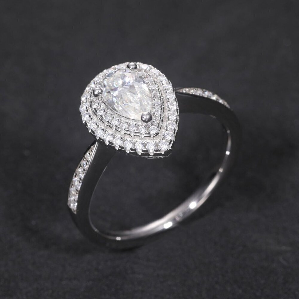 Certified 1ct. t.w, Moissanite Ring  NEW